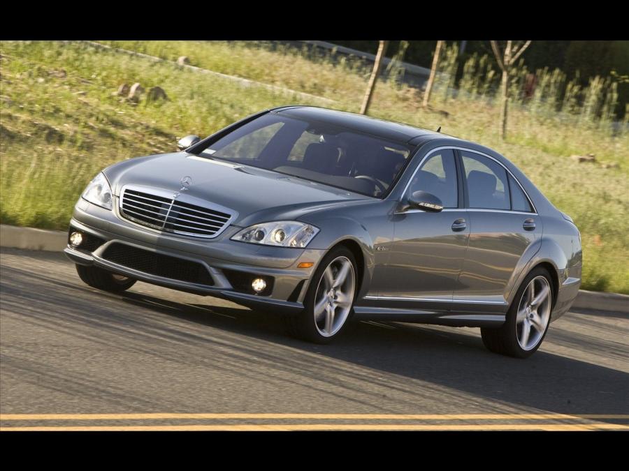  Mercedes-Benz S63 AMG 2009 года  (фото 35 из 42)